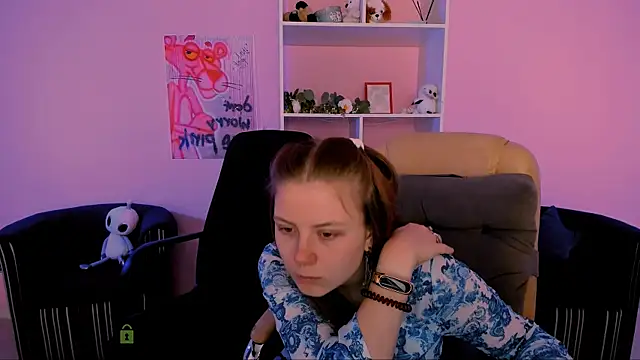 foxy tease  online show from 19, 9, 2025