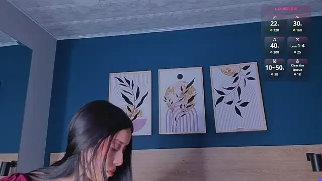 SarahMiler  online show from 11, 9, 2025