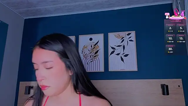 SarahMiler  online show from 23, 9, 2025