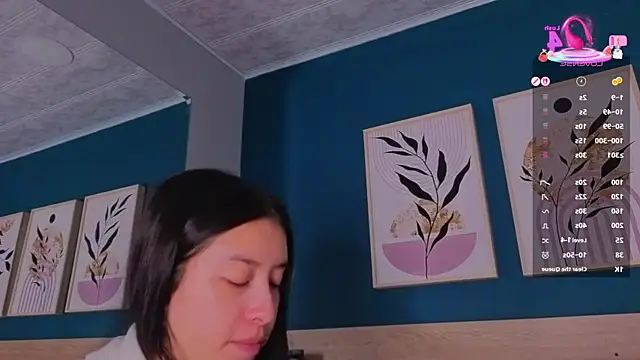 SarahMiler  online show from 18, 10, 2025