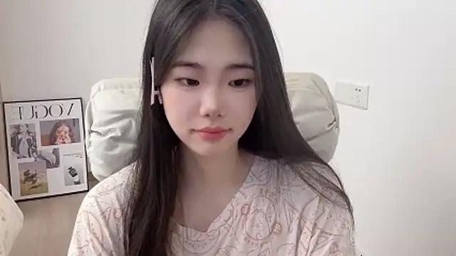 Snapshot of suki-1 chatting on 2, 3, 2026 suki-1 online show from 2, 3, 2026