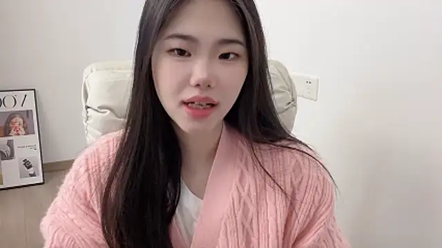 Snapshot of suki-1 chatting on 9, 3, 2026 suki-1 online show from 9, 3, 2026