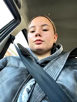 StephanieMur online show from 9, 10, 2025