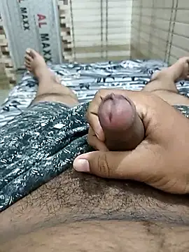 Snapshot of brownbear6 chatting on 4, 10, 2025 brownbear6 online show from 4, 10, 2025