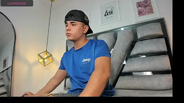 lianfox  online show from 16, 4, 2026