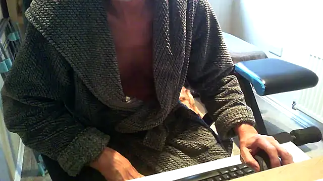 Snapshot of rogpb chatting on 11, 1, 2026 rogpb online show from 11, 1, 2026