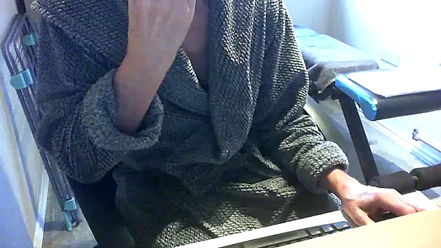 Snapshot of rogpb chatting on 15, 1, 2026 rogpb online show from 15, 1, 2026