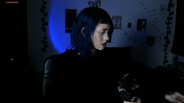 kattusauruss online show from 2, 12, 2025