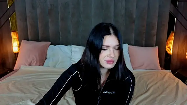 Neyla Charm online show from 10, 10, 2025