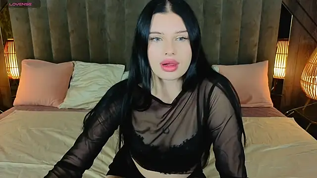 Neyla Charm online show from 19, 11, 2025