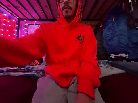 Snapshot of bigdickkane300 chatting on 1, 7, 2026 bigdickkane300 online show from 1, 7, 2026