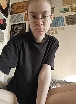 Snapshot of _arigins_ chatting on 3, 10, 2025 arigins online show from 3, 10, 2025