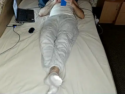 Snapshot of bul_boy chatting on 25, 4, 2026 bul boy online show from 25, 4, 2026
