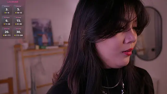 MoiraEger online show from 27, 10, 2025