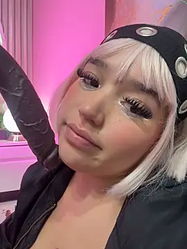 Snapshot of hinata_dolly chatting on 29, 4, 2026 hinata dolly online show from 29, 4, 2026
