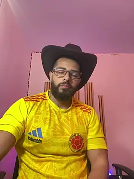 Snapshot of magnumchris chatting on 3, 7, 2026 magnumchris online show from 3, 7, 2026