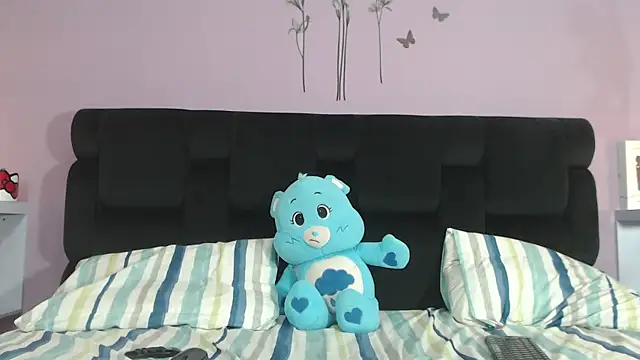 KendallWings online show from 3, 10, 2025