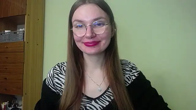 Snapshot of LooveELLYx chatting on 2, 12, 2024 LooveELLYx online show from 2, 12, 2024
