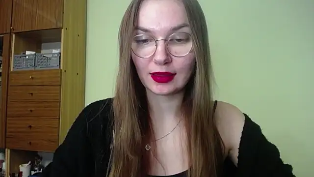 Snapshot of LooveELLYx chatting on 12, 12, 2024 LooveELLYx online show from 12, 12, 2024