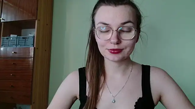 Snapshot of LooveELLYx chatting on 22, 1, 2025 LooveELLYx online show from 22, 1, 2025