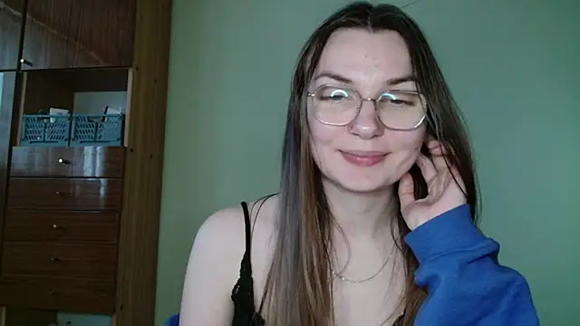 Snapshot of LooveELLYx chatting on 28, 1, 2025 LooveELLYx online show from 28, 1, 2025