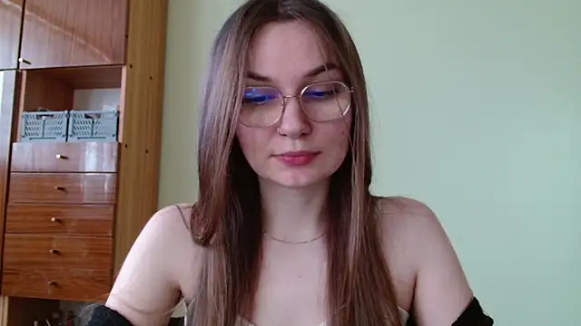 Snapshot of LooveELLYx chatting on 28, 2, 2025 LooveELLYx online show from 28, 2, 2025