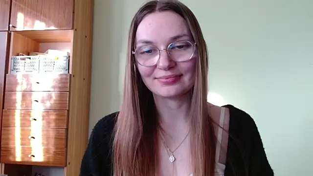 LooveELLYx online show from 18, 2, 2026