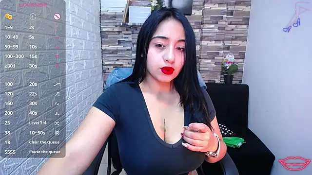 Snapshot of isabelsaenzxx chatting on 5, 10, 2025 isabelsaenzxx online show from 5, 10, 2025