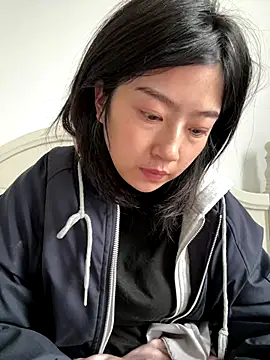 Olivia-l online show from 26, 11, 2025