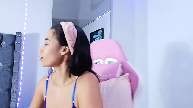 GraceWallace  online show from 25, 3, 2026