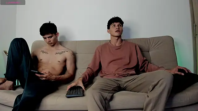 2Amateur Guys online show from 2, 12, 2025