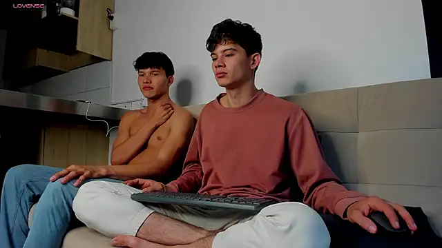 2Amateur Guys online show from 12, 2, 2026