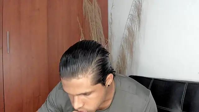 Evansdark1 online show from 22, 10, 2025