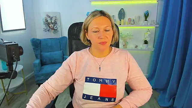 NinaStarle online show from 12, 10, 2025