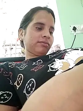 Snapshot of JHILMIL chatting on 12, 9, 2025 JHILMIL online show from 12, 9, 2025