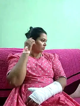 Snapshot of tamilaruvi chatting on 28, 4, 2026 tamilaruvi online show from 28, 4, 2026
