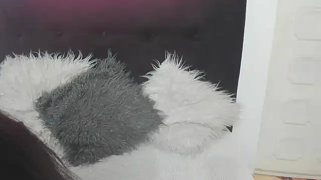 katherine blair online show from 9, 4, 2026