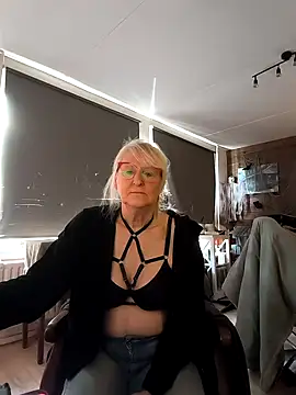 SexyKato001 online show from 6, 11, 2025