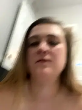 Snapshot of nataliesquirts4216 chatting on 15, 10, 2025 nataliesquirts4216 online show from 15, 10, 2025