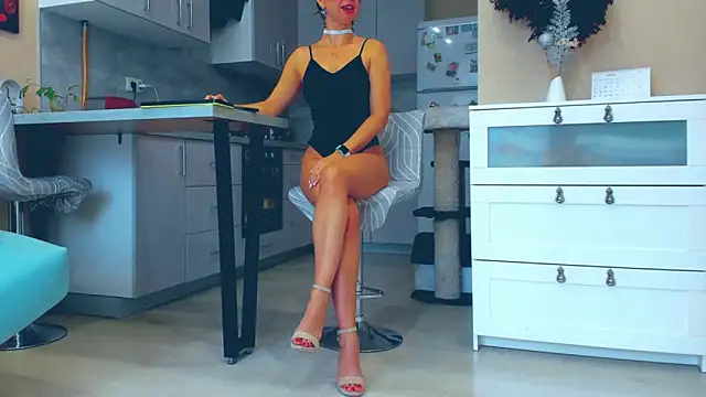 MadinaBrown online show from 21, 10, 2025