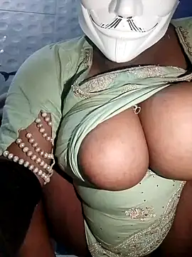 Dassing strip couple online show from 22, 9, 2025