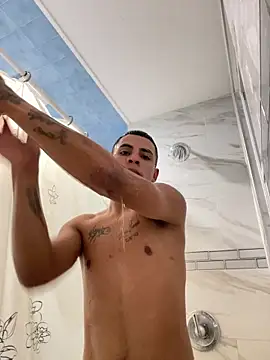 Snapshot of david_omr chatting on 1, 11, 2025 david omr online show from 1, 11, 2025