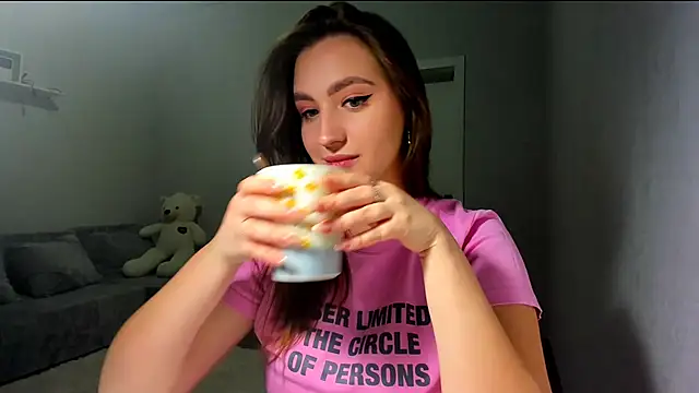 Snapshot of Wise_Bunny chatting on 2, 3, 2026 Wise Bunny online show from 2, 3, 2026