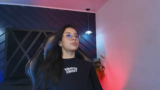 zoe martins  online show from 16, 3, 2026