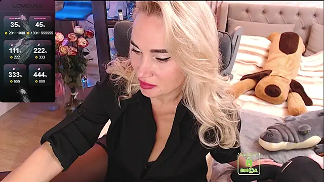 Snapshot of FreeBerryMILF chatting on 30, 4, 2026 FreeBerryMILF online show from 30, 4, 2026