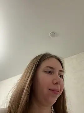 Snapshot of EvaAkins chatting on 3, 4, 2026 EvaAkins online show from 3, 4, 2026