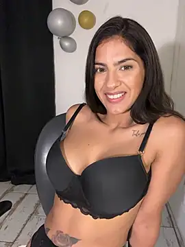 chicachocolate01 online show from 8, 4, 2026