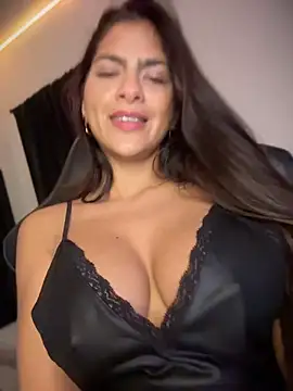 chicachocolate01 online show from 7, 6, 2026