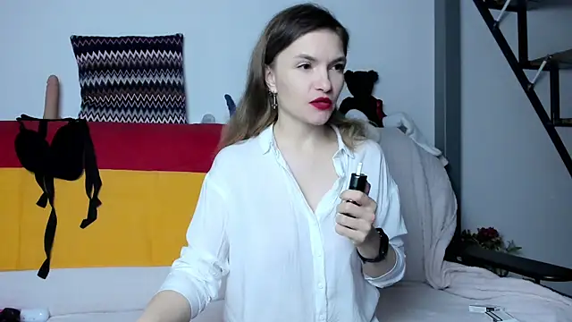 Snapshot of Katherine_Twilight chatting on 7, 2, 2025 Katherine Twilight online show from 7, 2, 2025