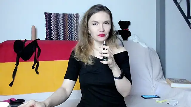 Snapshot of Katherine_Twilight chatting on 20, 2, 2025 Katherine Twilight online show from 20, 2, 2025